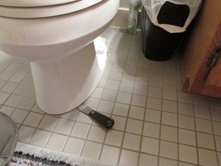 Plumbing - toilet not caulked at floor