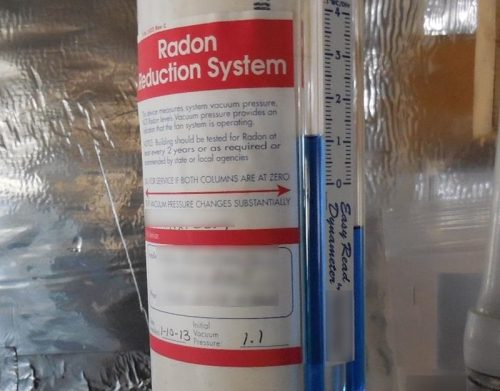 Radon mitigation monitor